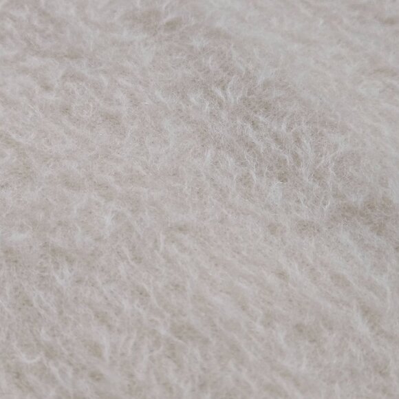 Kuna Baby Alpaca & Wool FUZZY FURRY Wrap - Picture 9 of 15